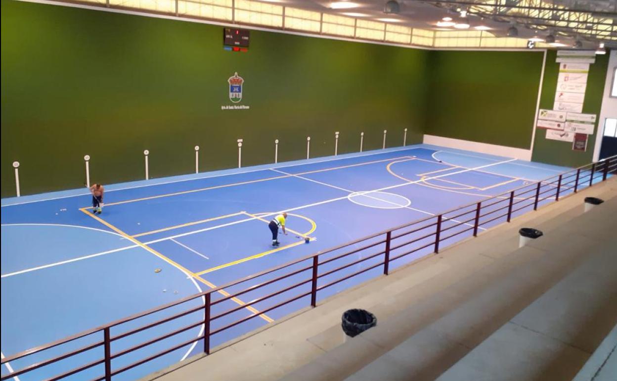 Pabellón deportivo de Santa María del Páramo.