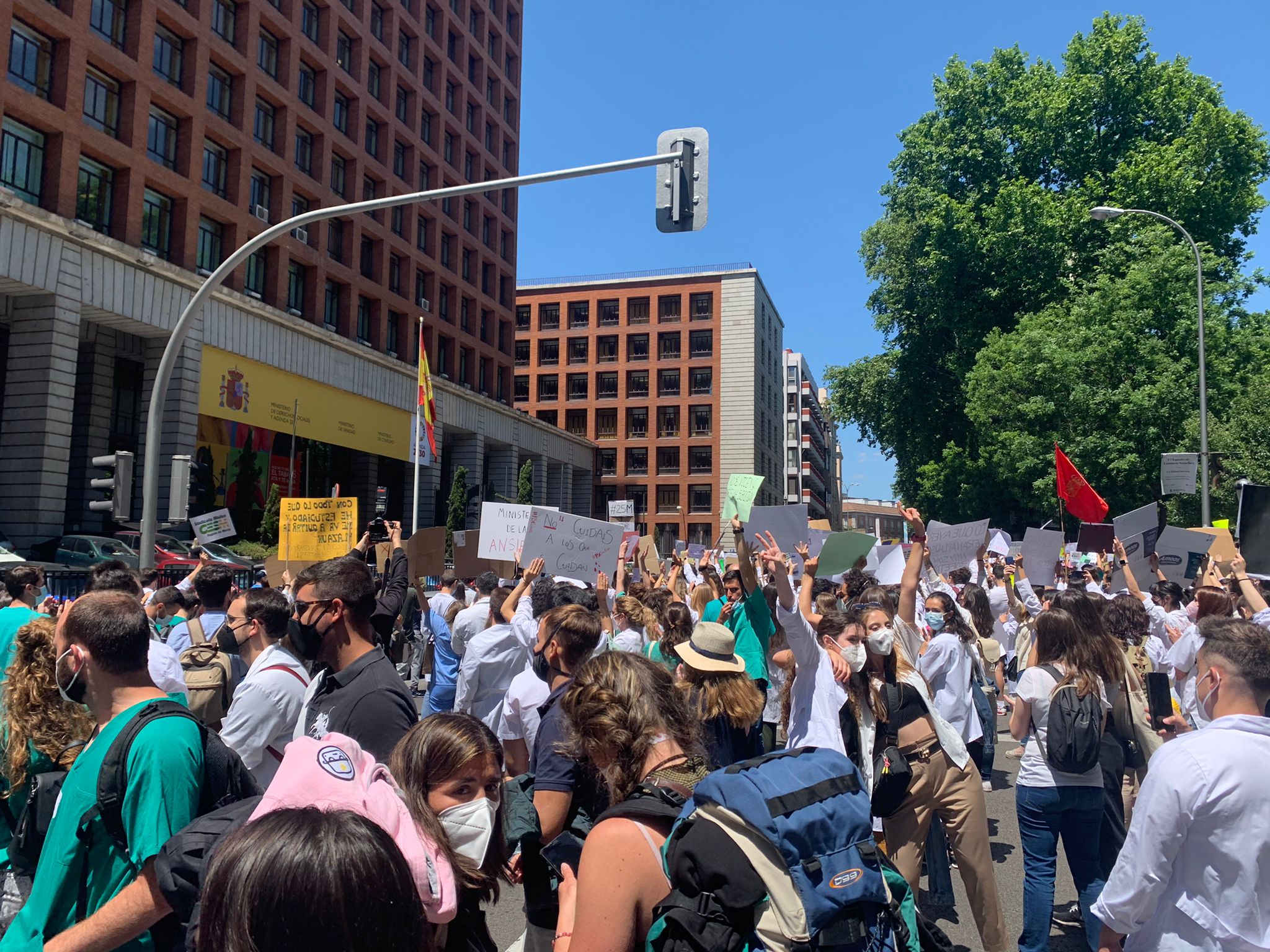 Los mariachis fueron parte de la reclamación de los opositores sanitarios de varias especialidades. 