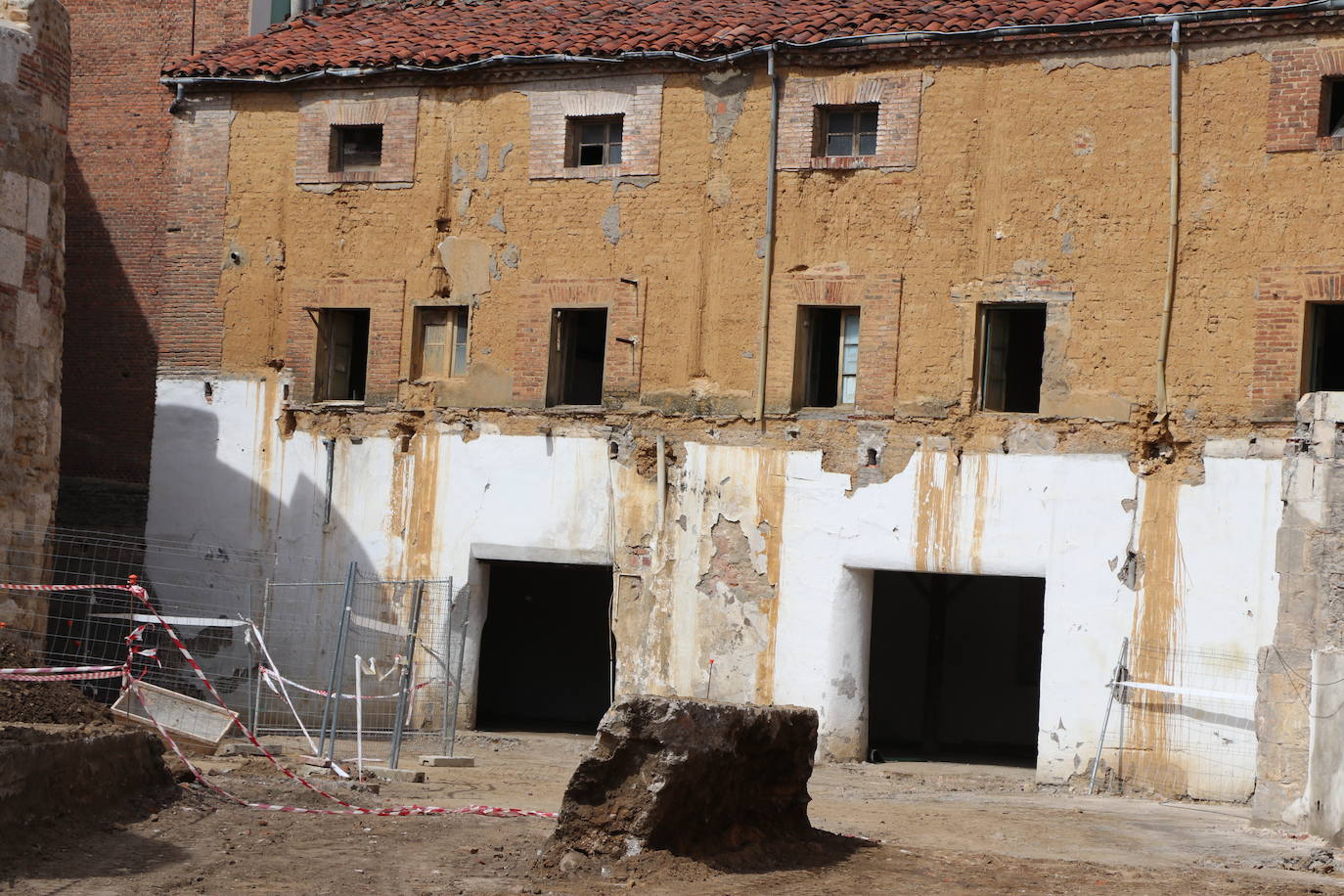 La zona arqueológica de la Era del Moro dotará a la capital de nuevos lienzos de su muralla que será puesta en valor.