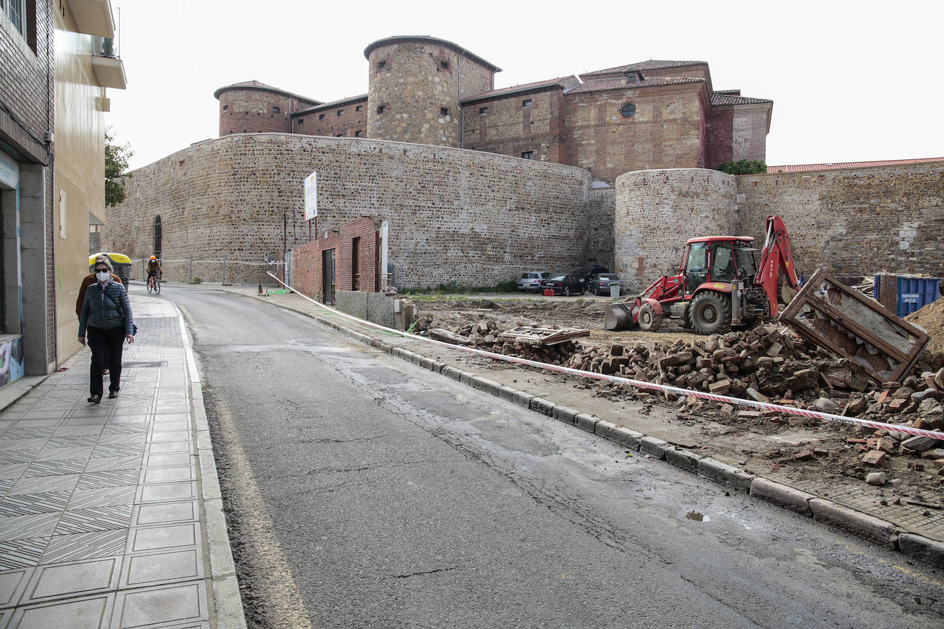 La zona arqueológica de la Era del Moro dotará a la capital de nuevos lienzos de su muralla que será puesta en valor.