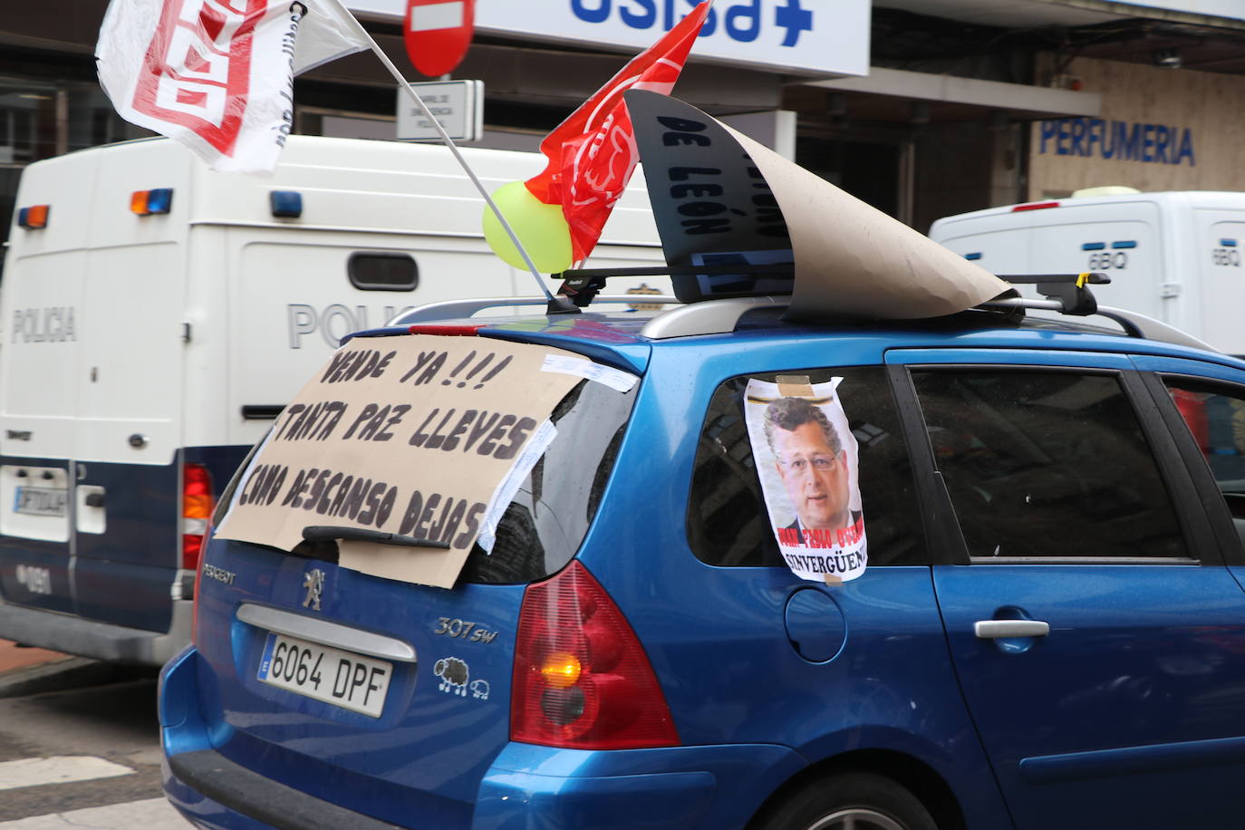 Fotos: Los trabajadores de Ovejeron vuelven a las calles