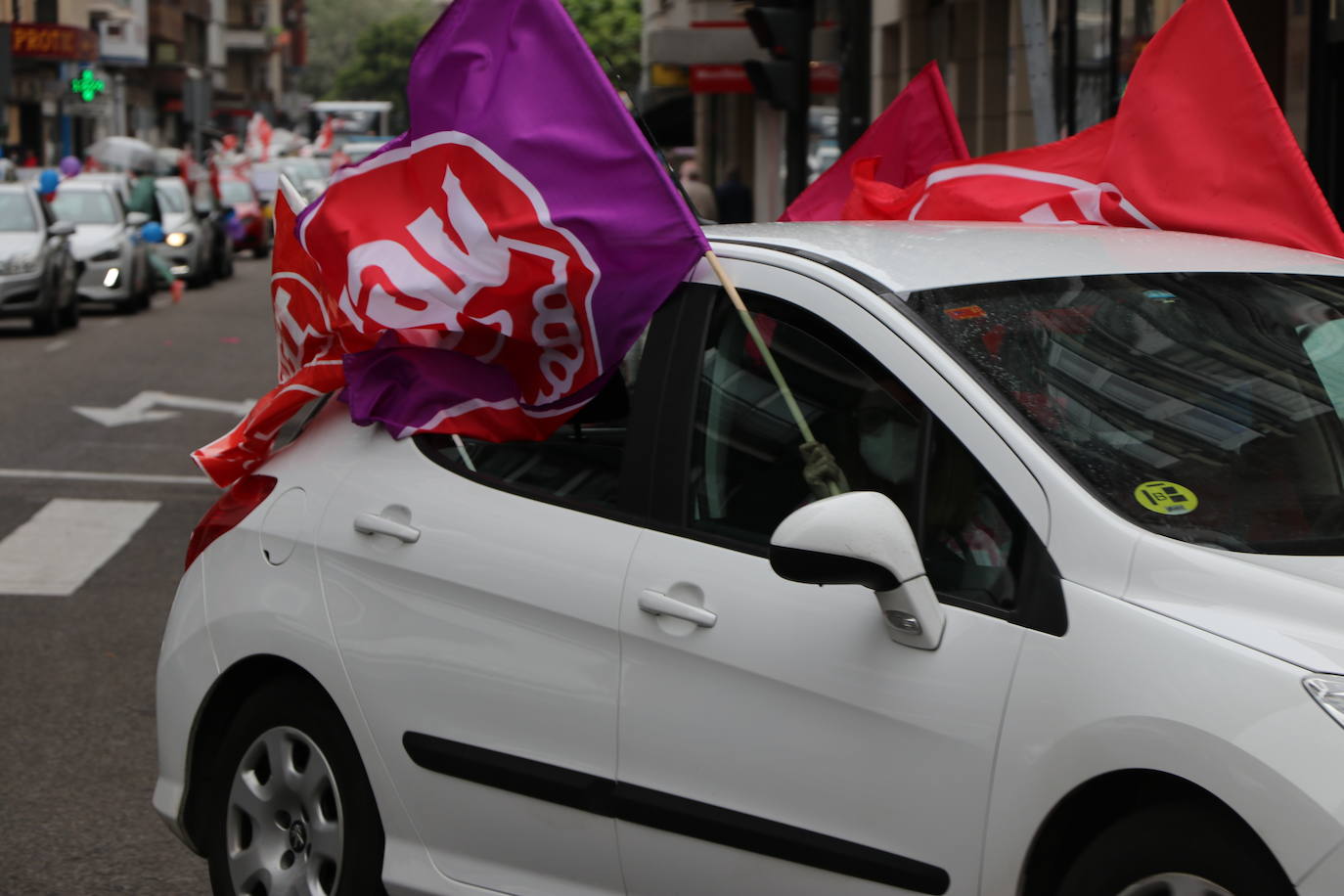 Fotos: Los trabajadores de Ovejeron vuelven a las calles