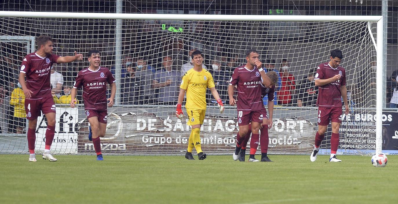 El conjunto leonés pierde en las semifinales de la fase de ascenso ante el Burgos Promesas por 2-1.