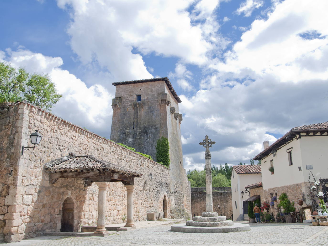 10.- COVARRUBIAS (BURGOS) 