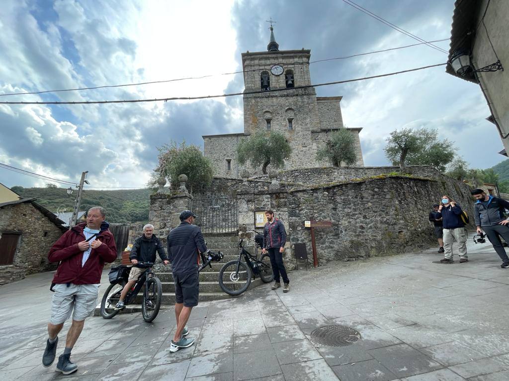 Rodaje de la serie documental 'El Camino Interior' en Molinaseca.