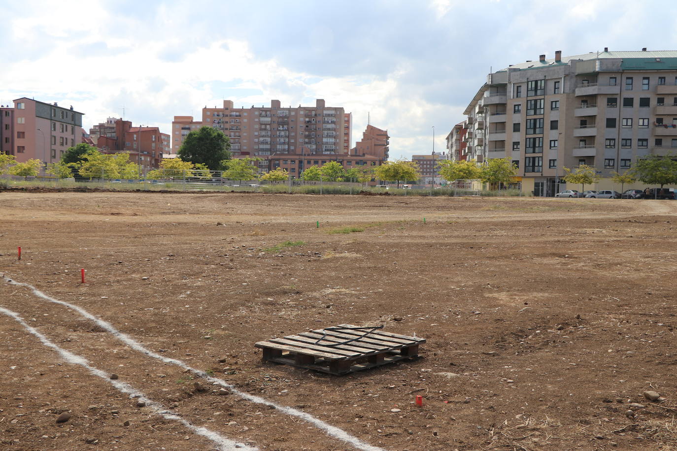 La parcela de La Palomera ha comenzado a presenciar las primeras obras para la construcción de esta instalación, que está prevista que esté lista en 2023.