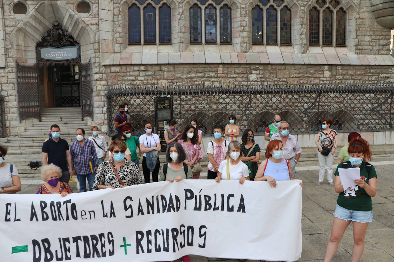 El Movimiento Feminista de Léon encabeza las demandas de un «aborto libre, seguro y gratuito».