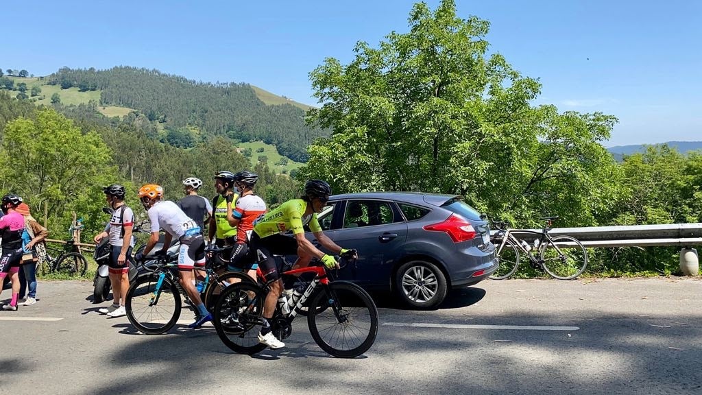 Cinco corredores del conjunto maragato participan en la primera edición de este torneo ciclista.