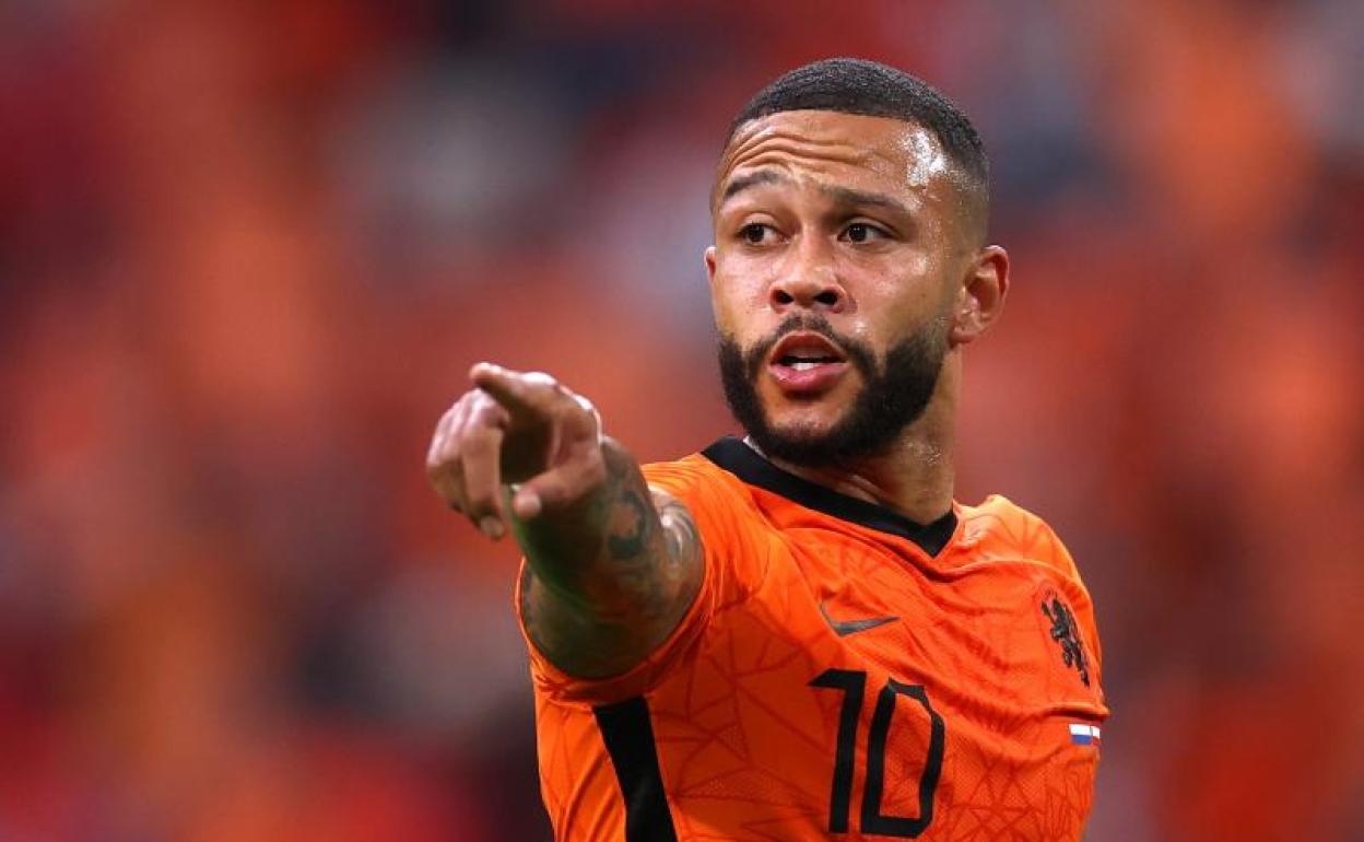 Memphis Depay, durante un partido con Países Bajos.