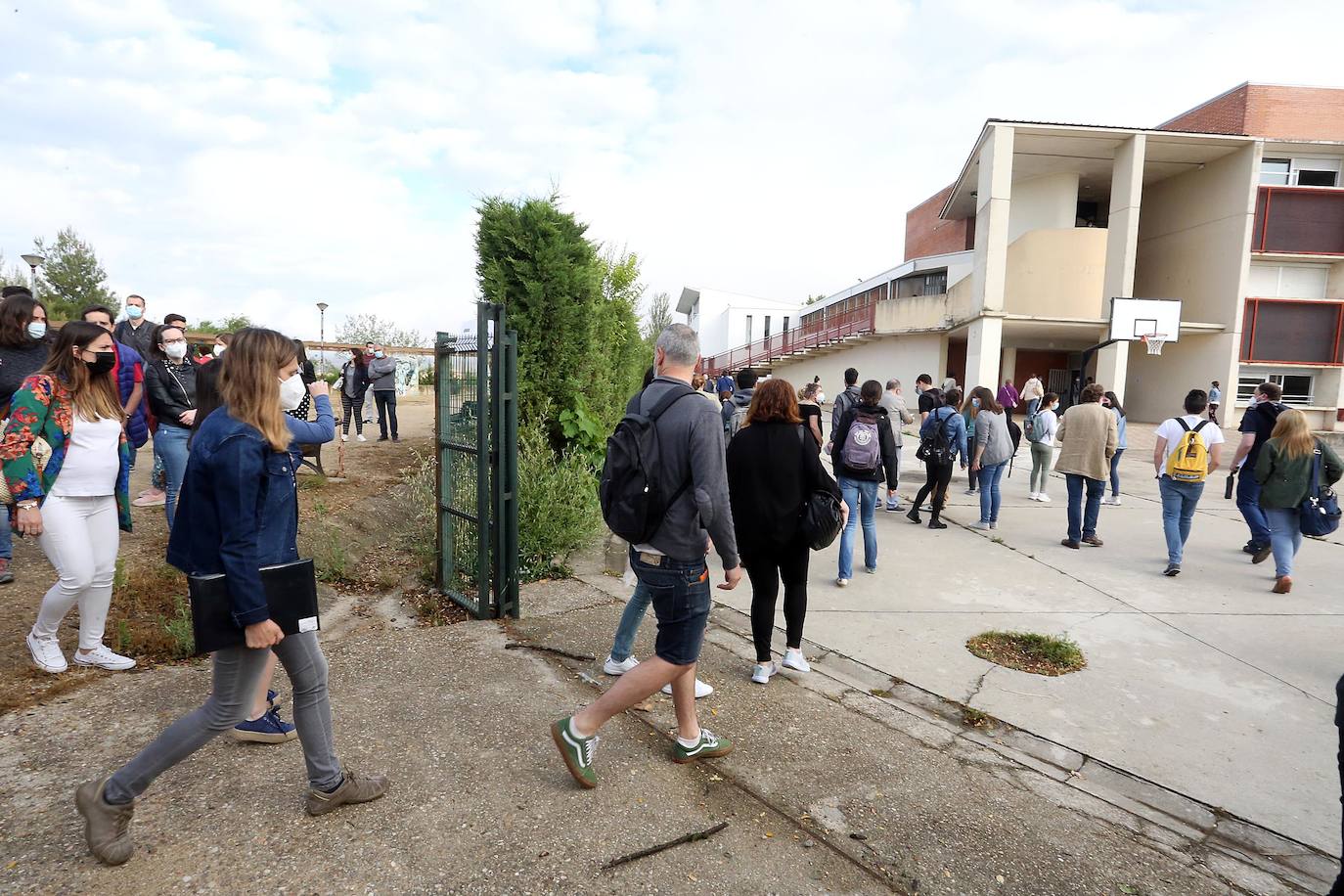 Fotos: Jornada de oposiciones de Secundaria y otros cuerpos en Castilla y León