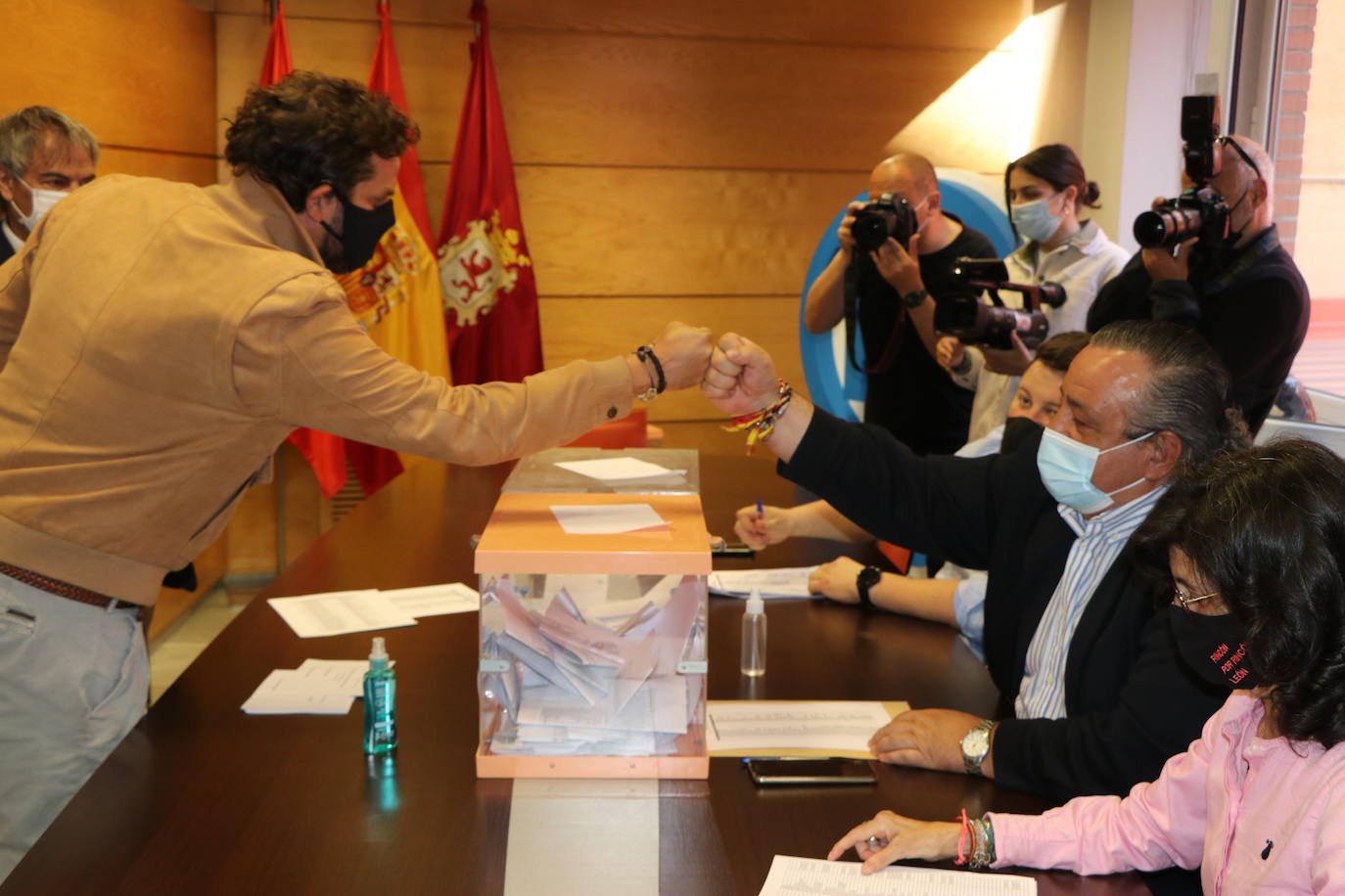 Fotos: Elecciones en el PP de León