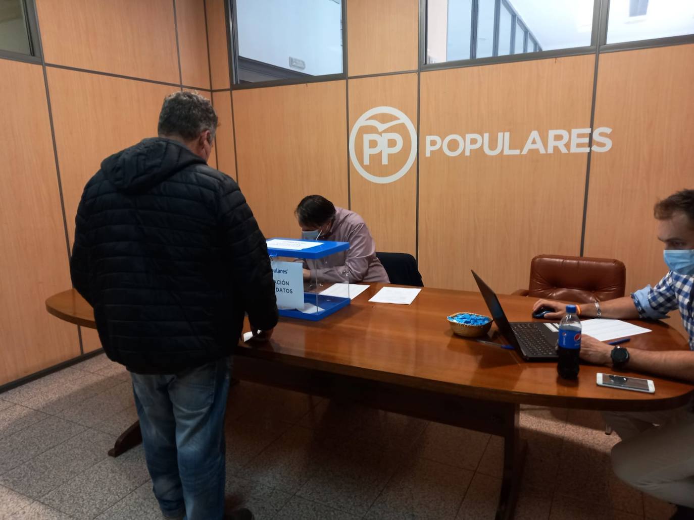 Fotos: Elecciones en el PP de León