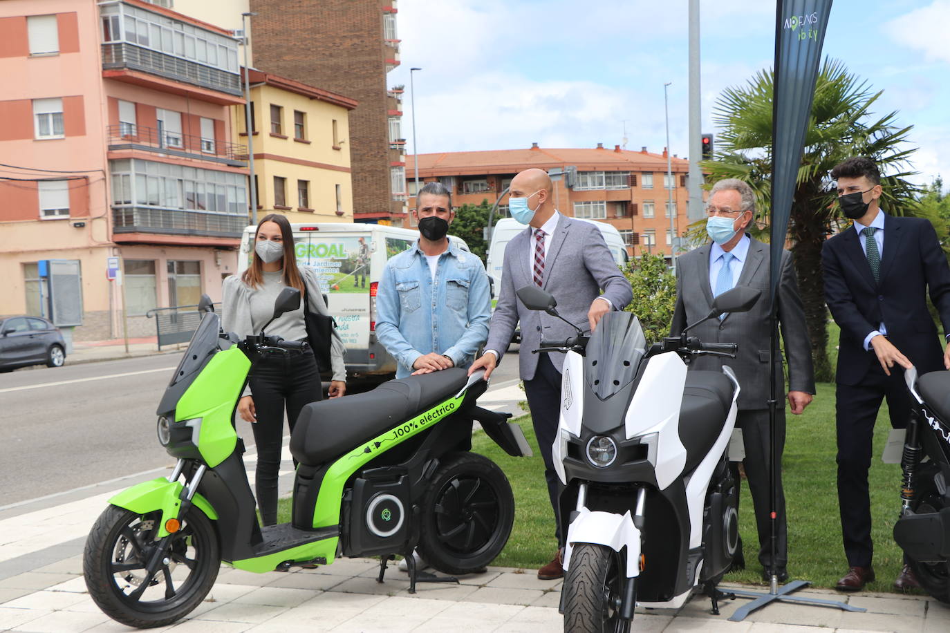 Presentación de Silence León