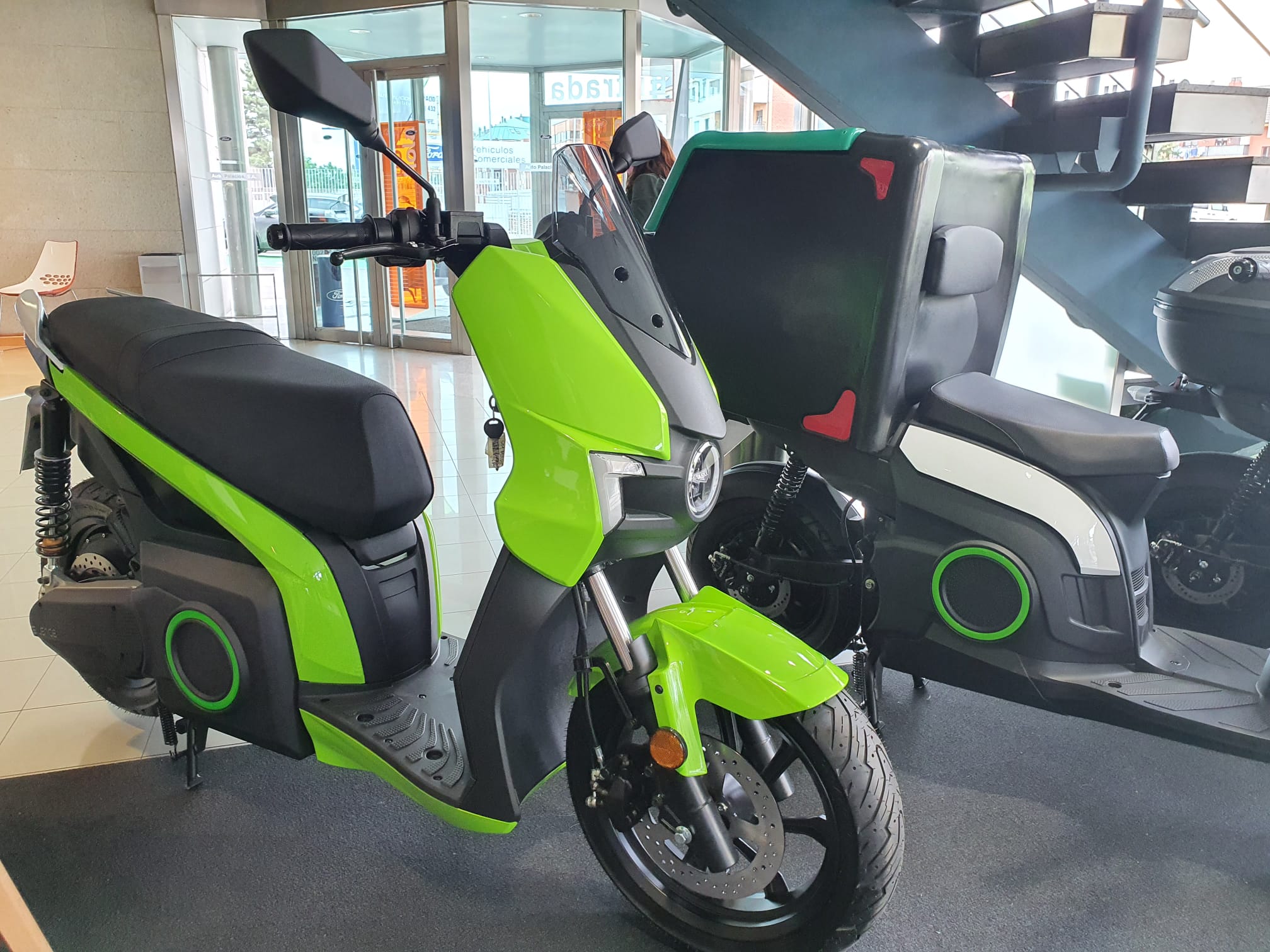 Presentación de Silence León