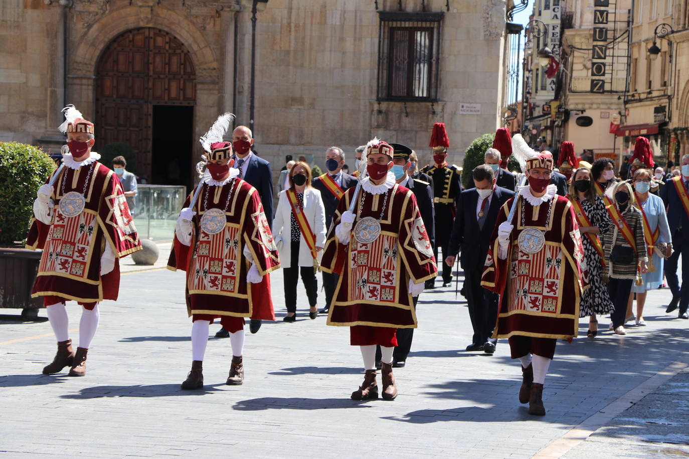 Fotos: León celebra las fiestas de San Juan