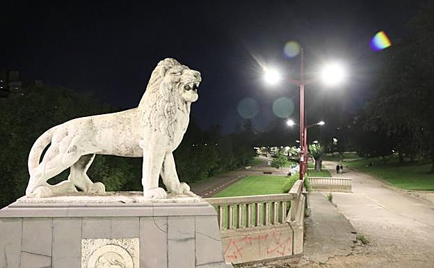 Las orillas del río, lugar de botellones, quedaron vacíos este año. 