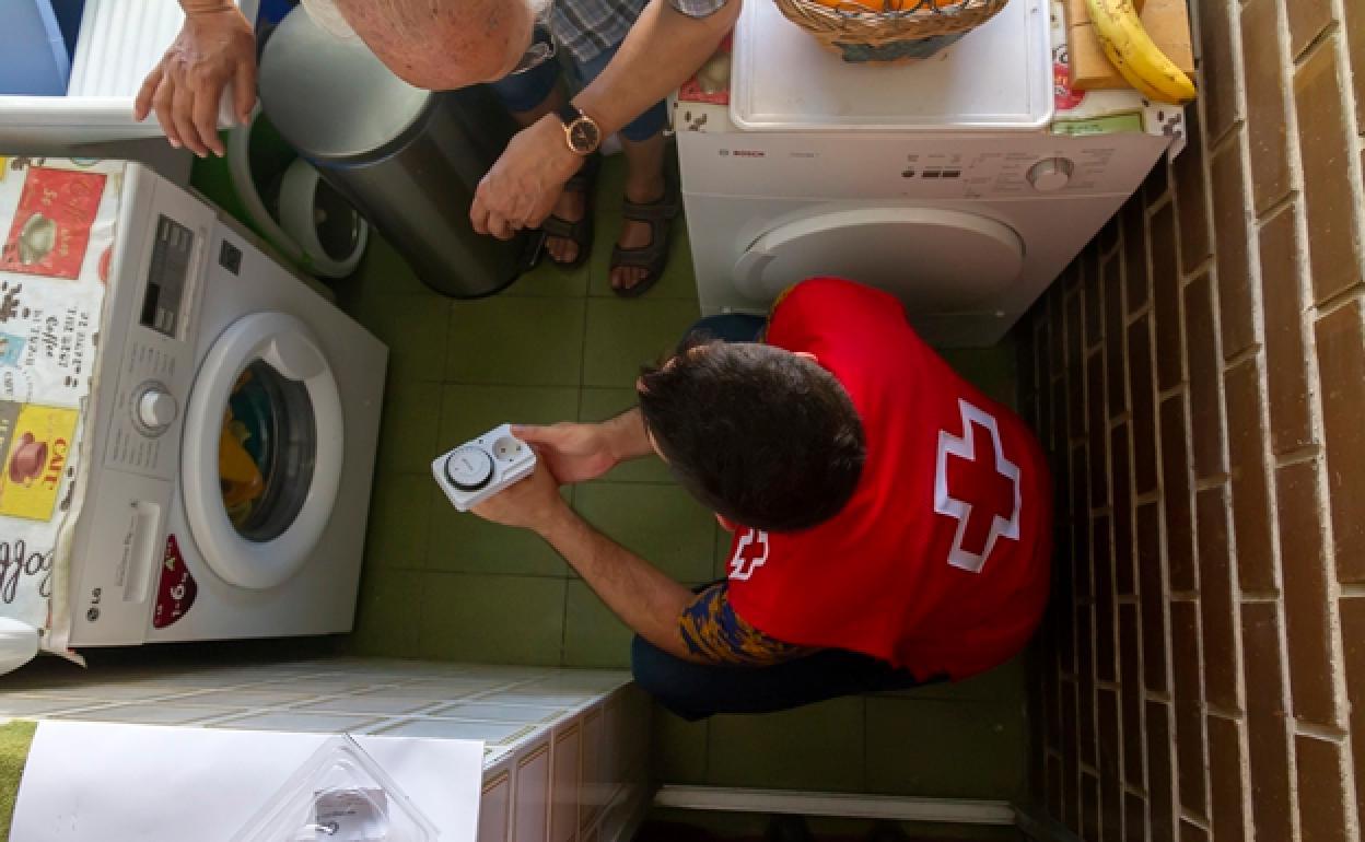 Cruz Roja León atiende más de 270 solicitudes de información por pobreza energética en la provincia