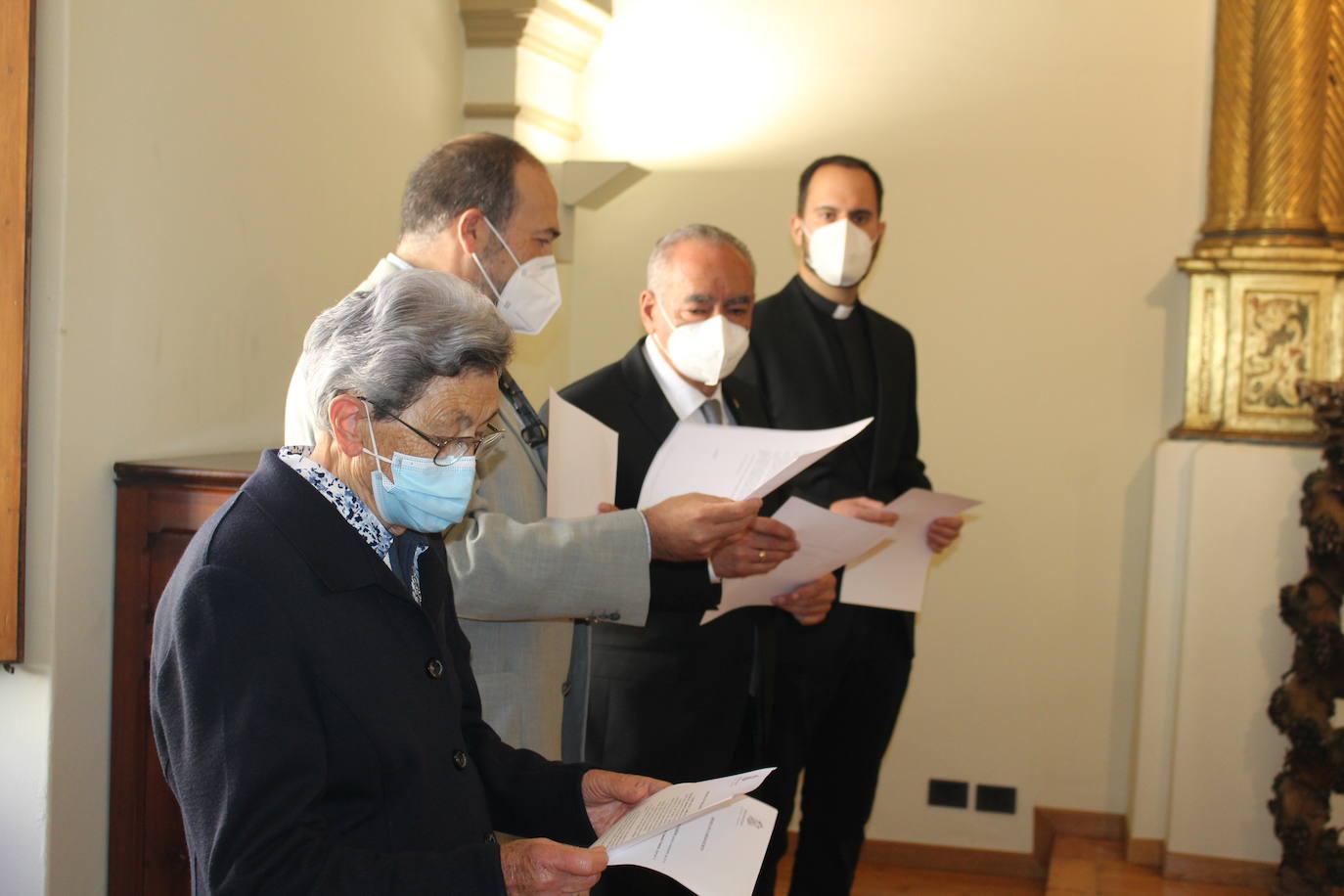 Cuatro delegados episcopales y un nuevo vicario general toman el relevo en el Consejo episcopal en un acto simbólico y cargado de recuerdo e ilusión en el Salón del Trono del Obispado de León