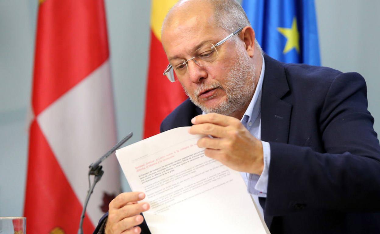 Francisco Igea, durante una rueda de prensa. 