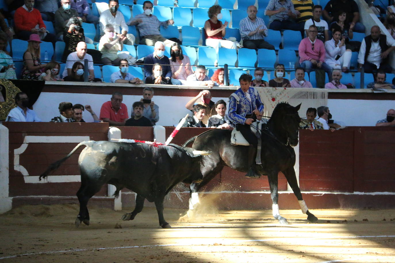 Fotos: Las mejores imágenes de Plablo Hermoso de Mendoza en la plaza de toros de León