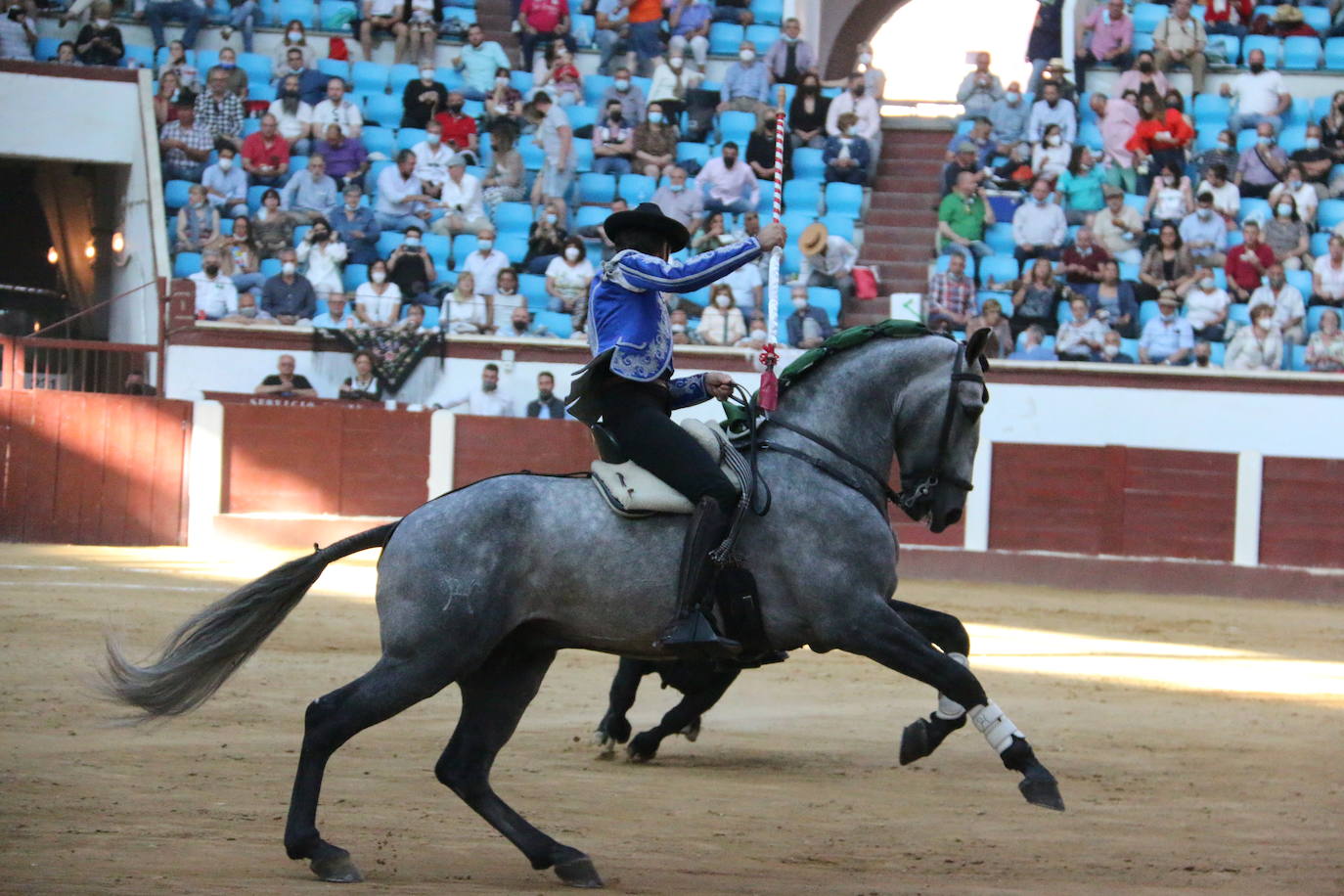 Fotos: Las mejores imágenes de Plablo Hermoso de Mendoza en la plaza de toros de León