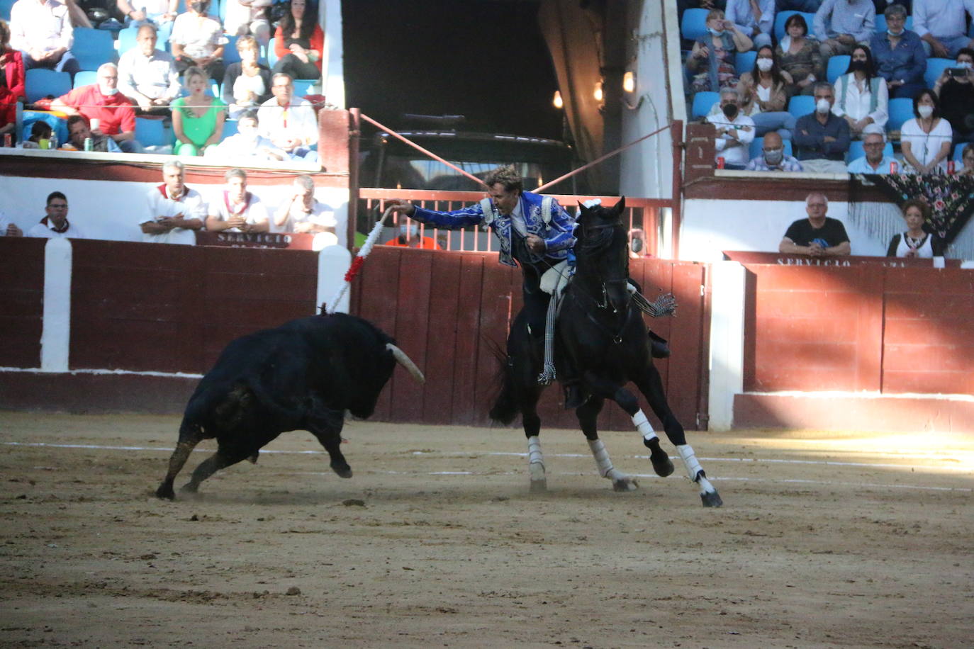 Fotos: Las mejores imágenes de Plablo Hermoso de Mendoza en la plaza de toros de León