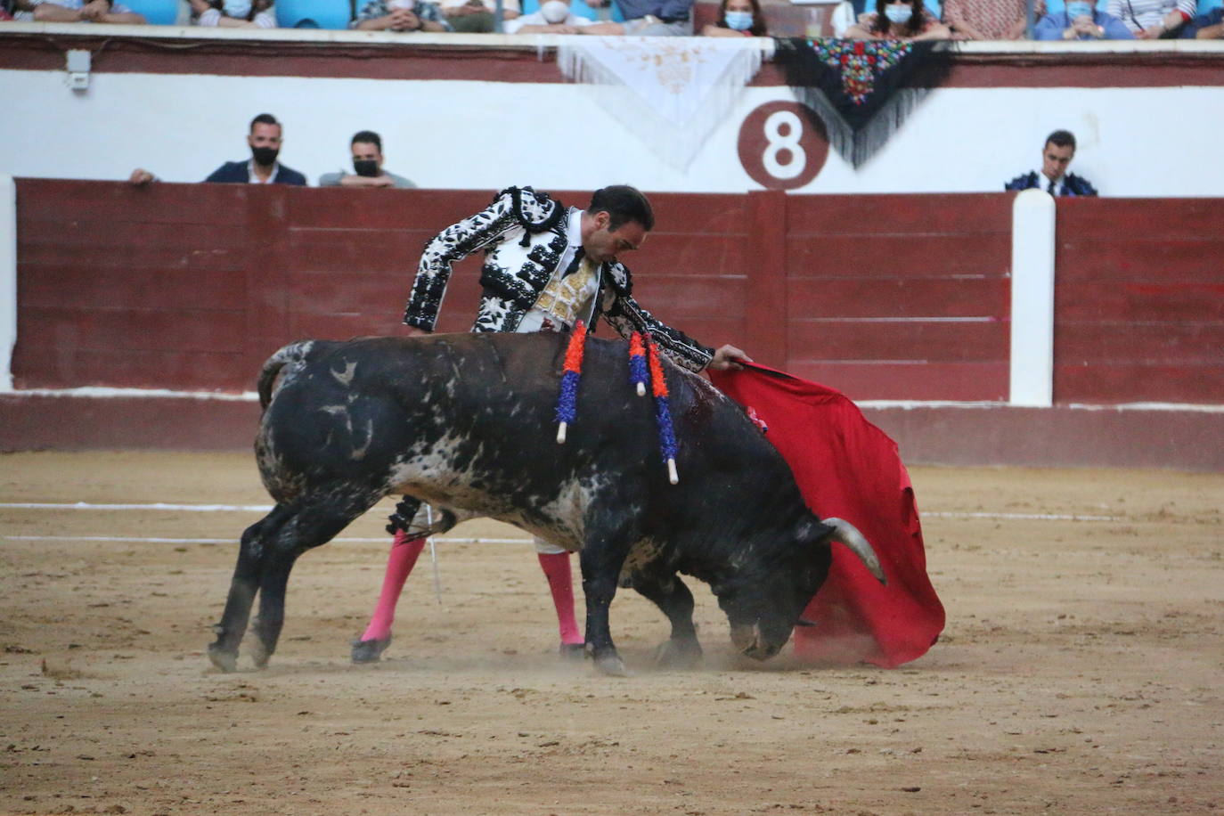 Fotos: Las mejores imágenes de Enrique Ponce en la plaza de toros de León