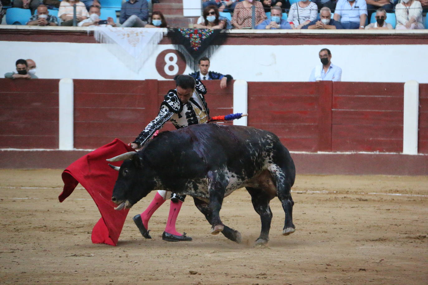 Fotos: Las mejores imágenes de Enrique Ponce en la plaza de toros de León