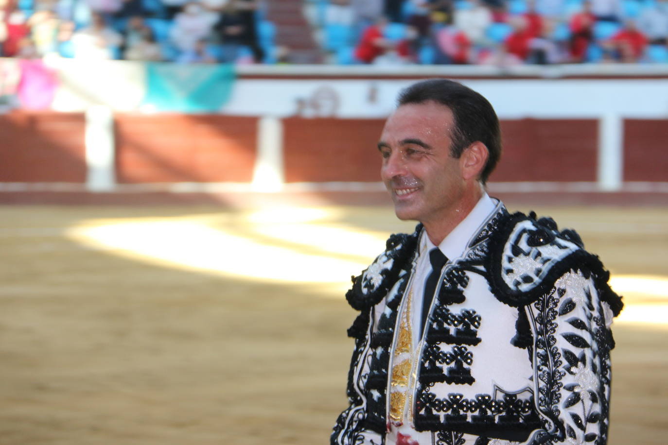 Fotos: Las mejores imágenes de Enrique Ponce en la plaza de toros de León