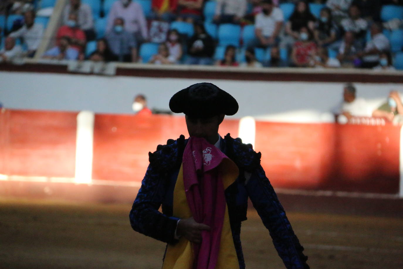 Fotos: Las mejores imágenes de Enrique Ponce en la plaza de toros de León