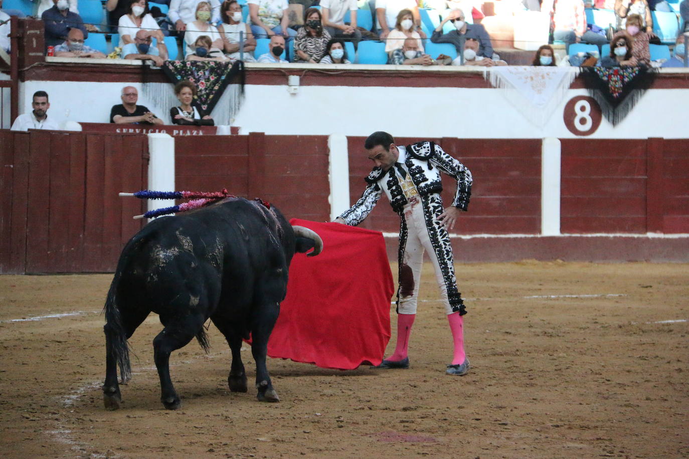 Fotos: Las mejores imágenes de Enrique Ponce en la plaza de toros de León