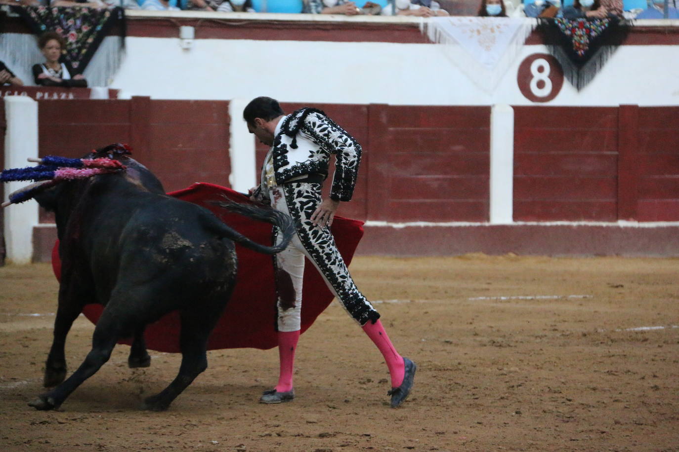 Fotos: Las mejores imágenes de Enrique Ponce en la plaza de toros de León