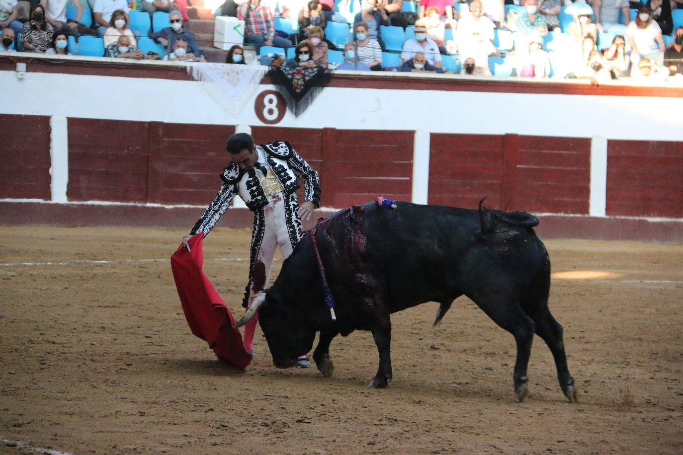 Fotos: Las mejores imágenes de Enrique Ponce en la plaza de toros de León