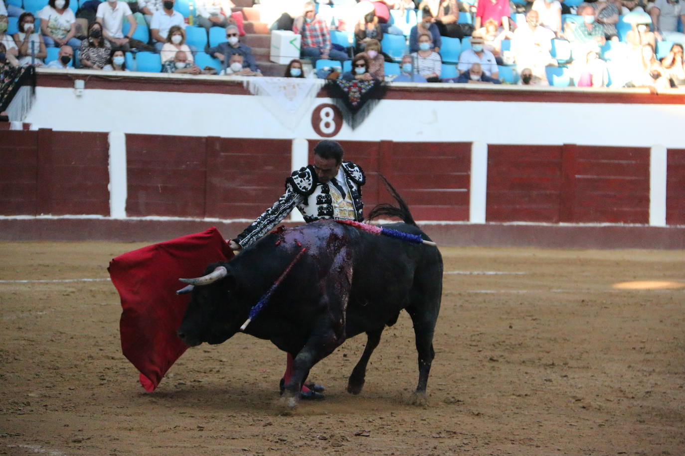 Fotos: Las mejores imágenes de Enrique Ponce en la plaza de toros de León