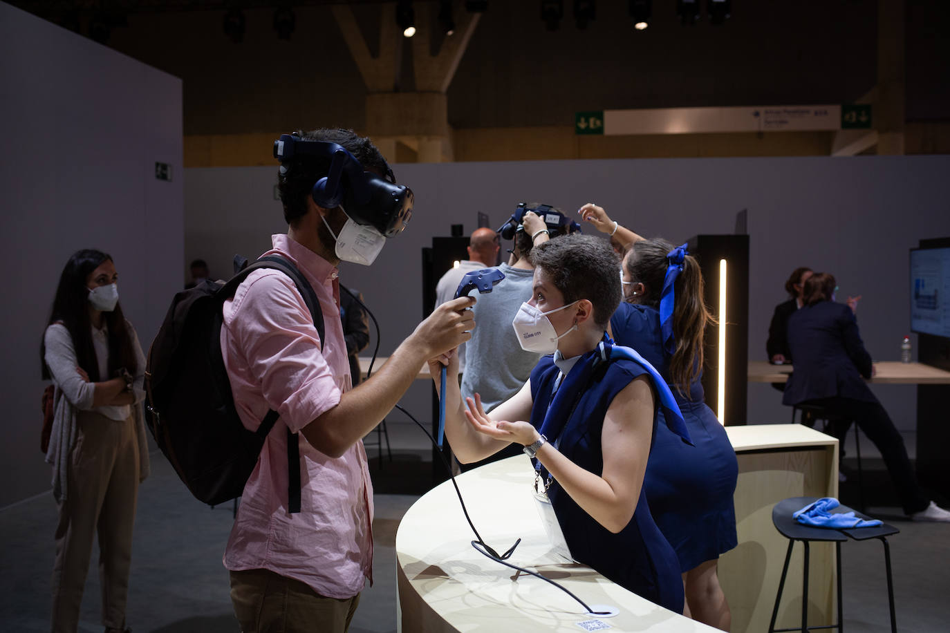 Fotos: El Mobile World Congress, por dentro: de bistecs vegetarianos en 3D a controlar desde Barcelona un yate amarrado en Valencia