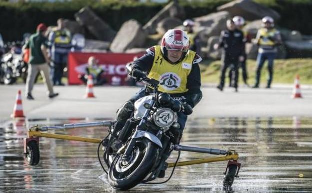 Formación avanzada como solución para reducir la siniestralidad de motoristas