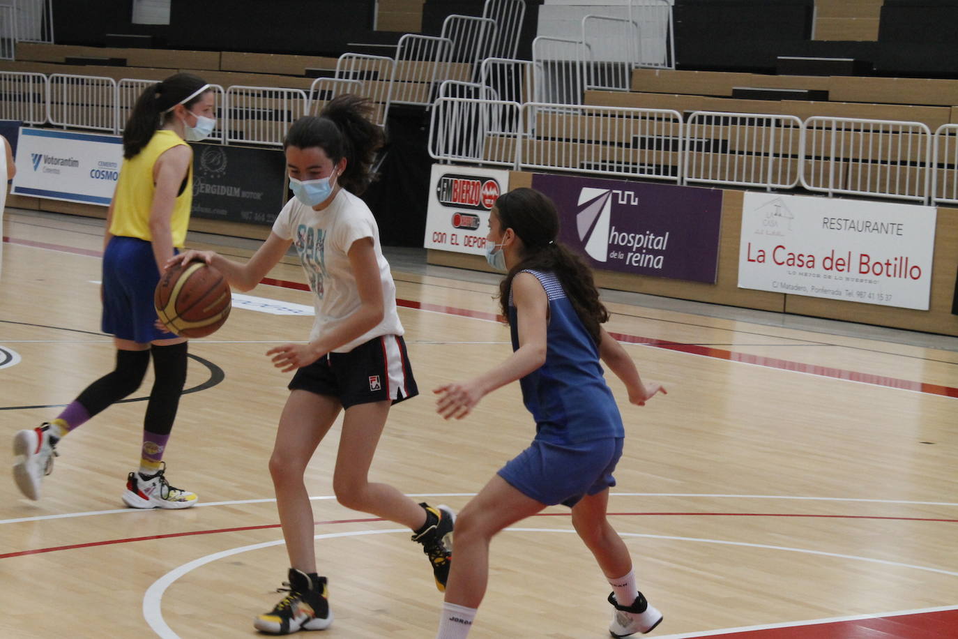 El conjunto berciano ha iniciado su formación y tecnificación de jugadoras jóvenes.