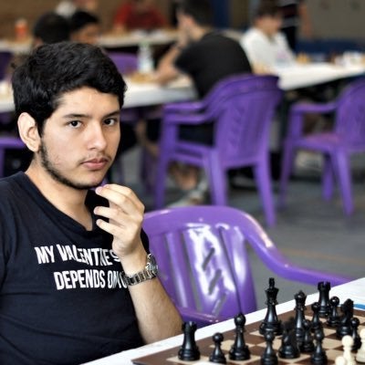 Desde Perú, Francia, Argentina y España competirán varios jóvenes Grandes Maestros contra aficionados al ajedrez.