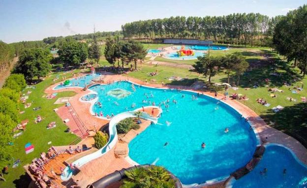 Imagen de las piscinas de Valencia de Don Juan.