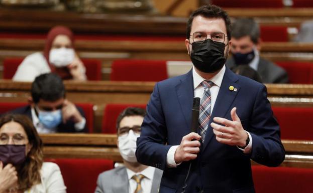 El presidente de la Generalitat, Pere Aragonés, interviene este miércoles durante el pleno del Parlament.