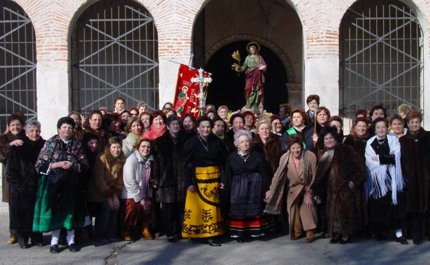 Como cada año, en 1998 las mujeres se reunieron por Santa Águeda.