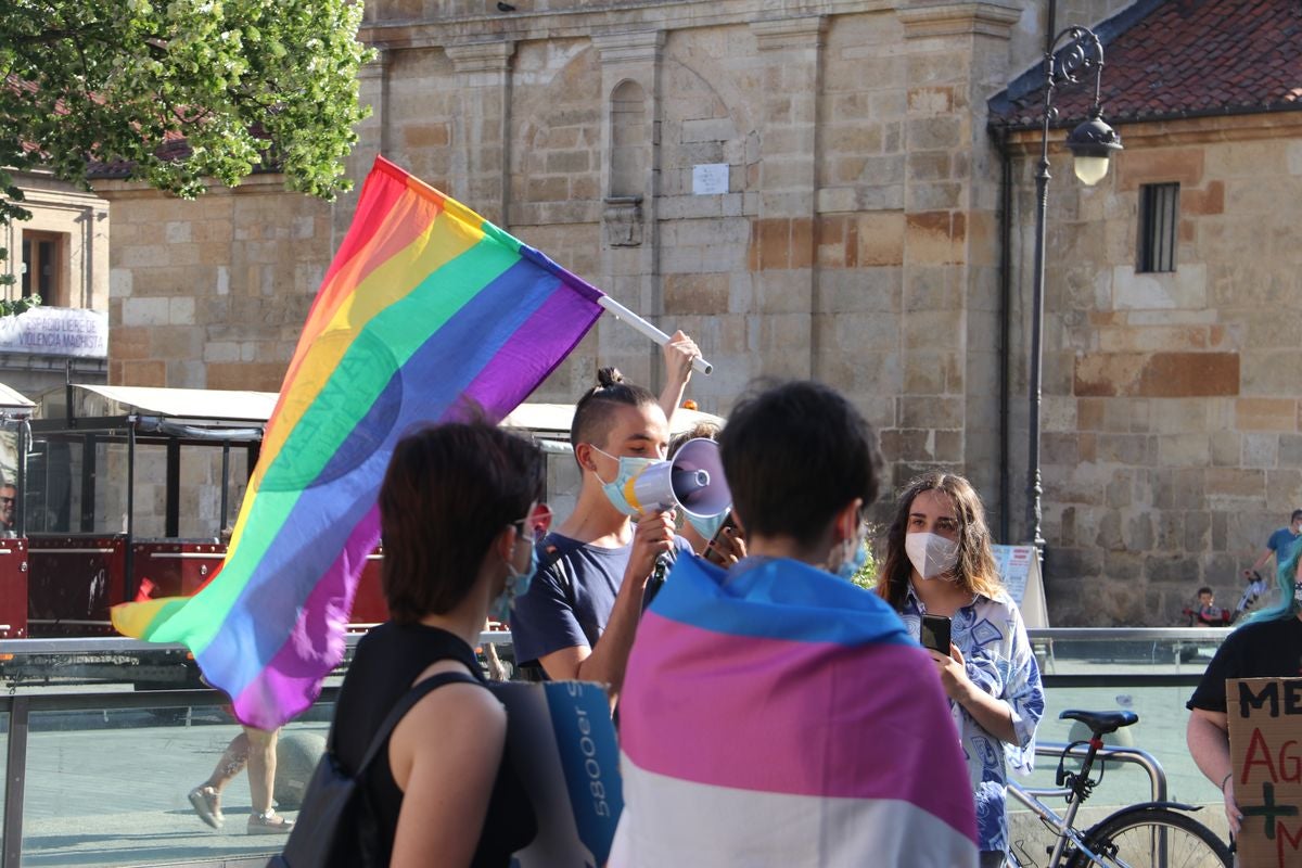 Fotos: León, contra la LGTBfobia