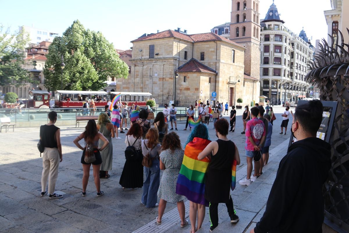 Fotos: León, contra la LGTBfobia