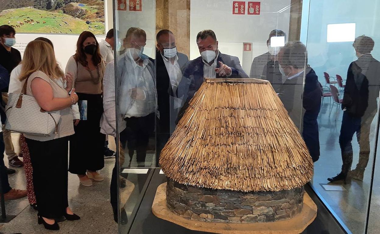 Inauguración de la nueva exposición del Museo de los Pueblos Leoneses. 