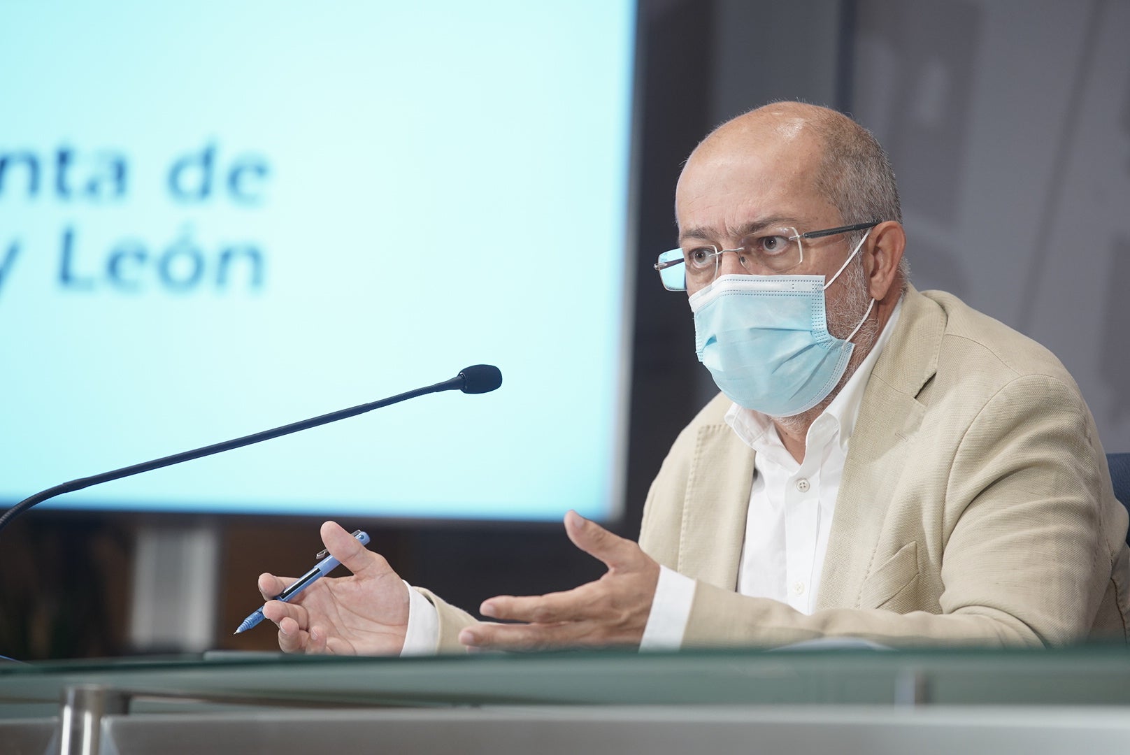 vicepresidente, portavoz y consejero de Transparencia, Ordenación del Territorio y Acción Exterior, Francisco Igea, comparece en rueda de prensa posterior al Consejo de Gobierno