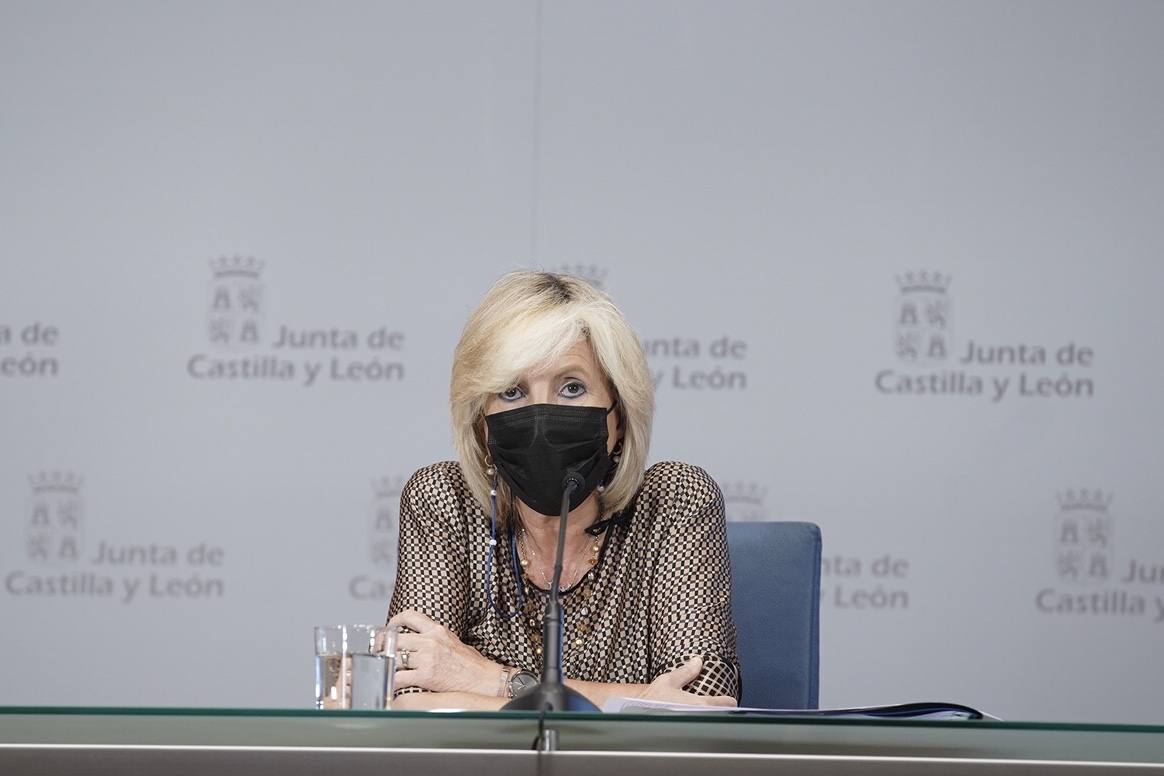 La consejera de Sanidad, Verónica Casado, comparece ante los medios para informar sobre la situación epidemiológica en Castilla y León, junto al portavoz de la Junta, Francisco Igea