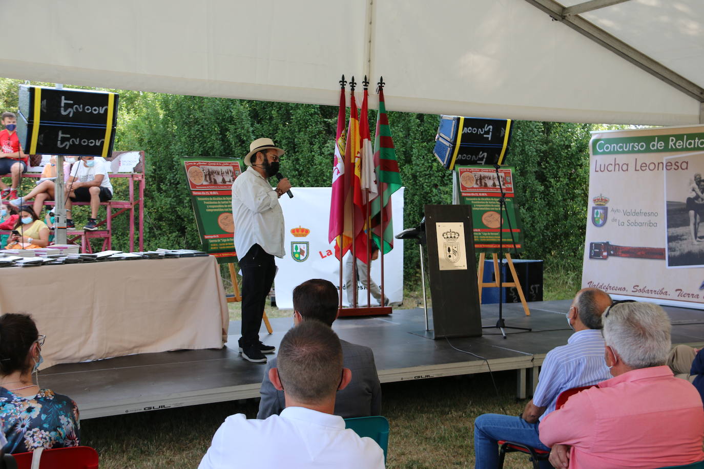 La Junta de Castilla y León anuncia la firma de la creación de una Federación Deportiva de la Lucha Leonesa en la presentación del Corro de Alcaldes de Valdefresno