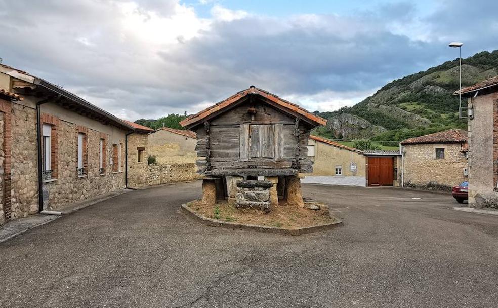 Imagen del hórreo de Las Bodas, en Boñar.