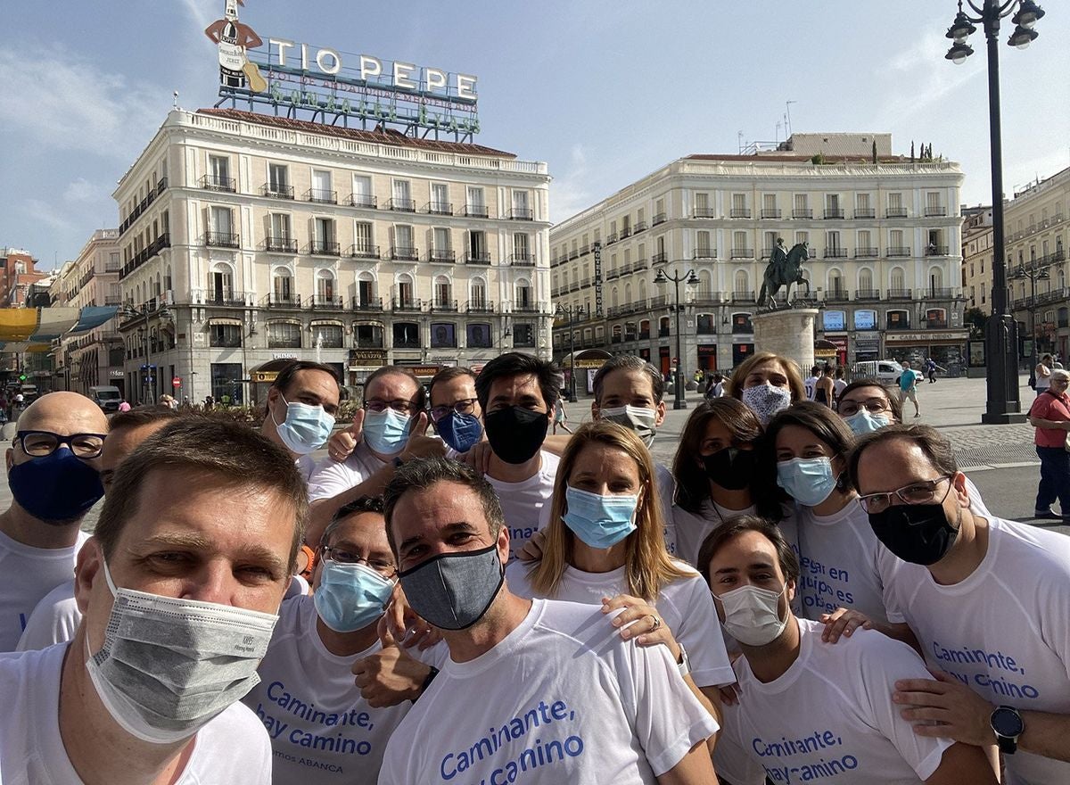 300 empleados de ABANCA emprenden el Camino de Santiago desde 13 tramos diferentes en apoyo al Xacobeo 21-22