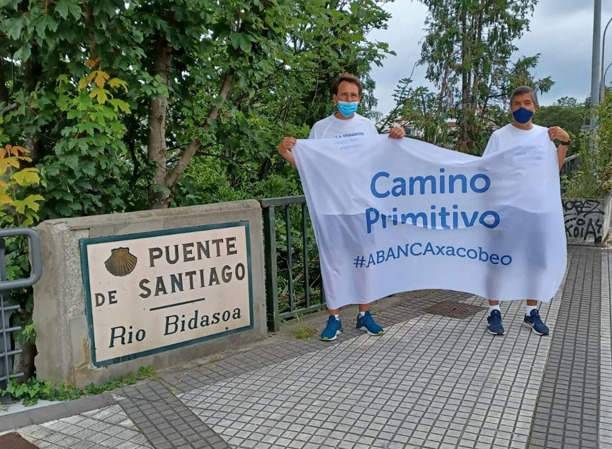 300 empleados de ABANCA emprenden el Camino de Santiago desde 13 tramos diferentes en apoyo al Xacobeo 21-22